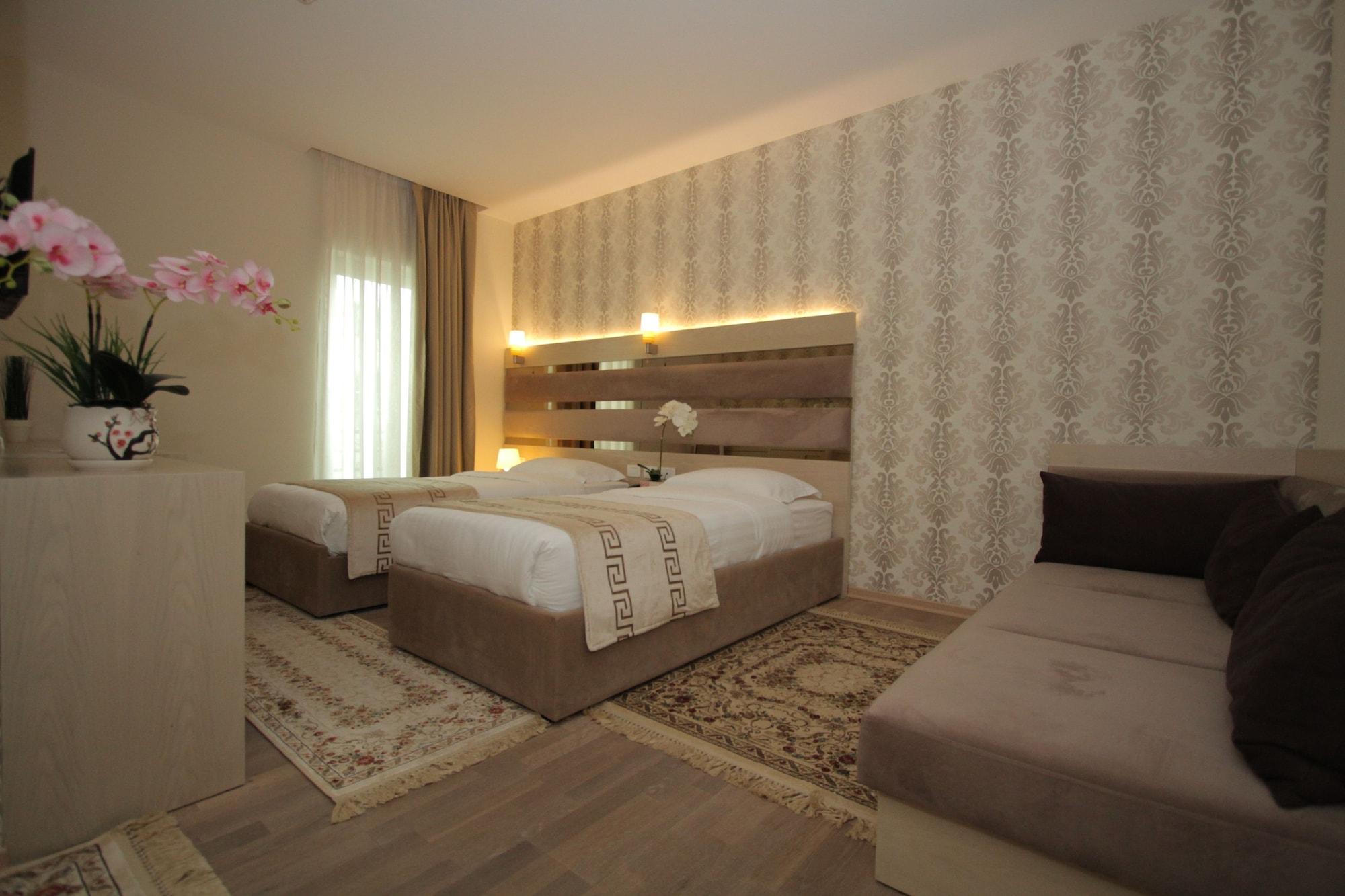 Capital Tirana Hotel Bruci Kültér fotó